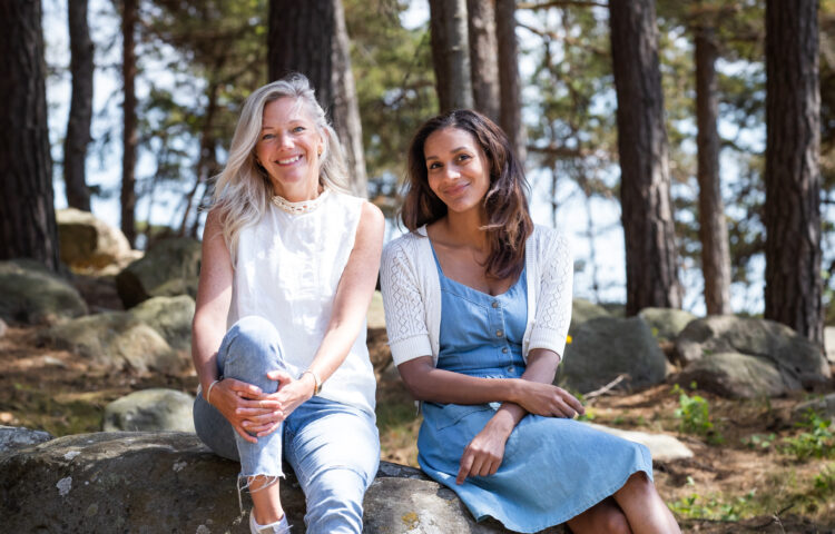 Maja Lunde og Lisa Aisato forteller om boka Vindmakeren